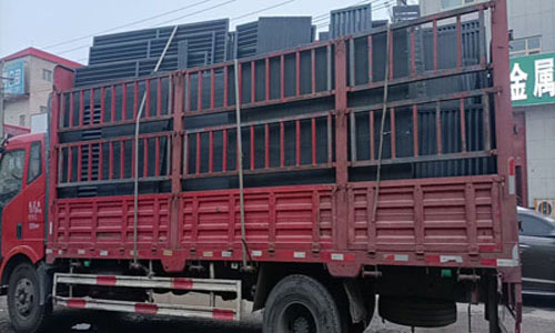 百葉窗空調罩裝車(chē)發(fā)貨中