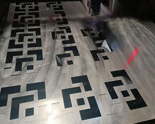 鋁單板空調罩生產(chǎn)中